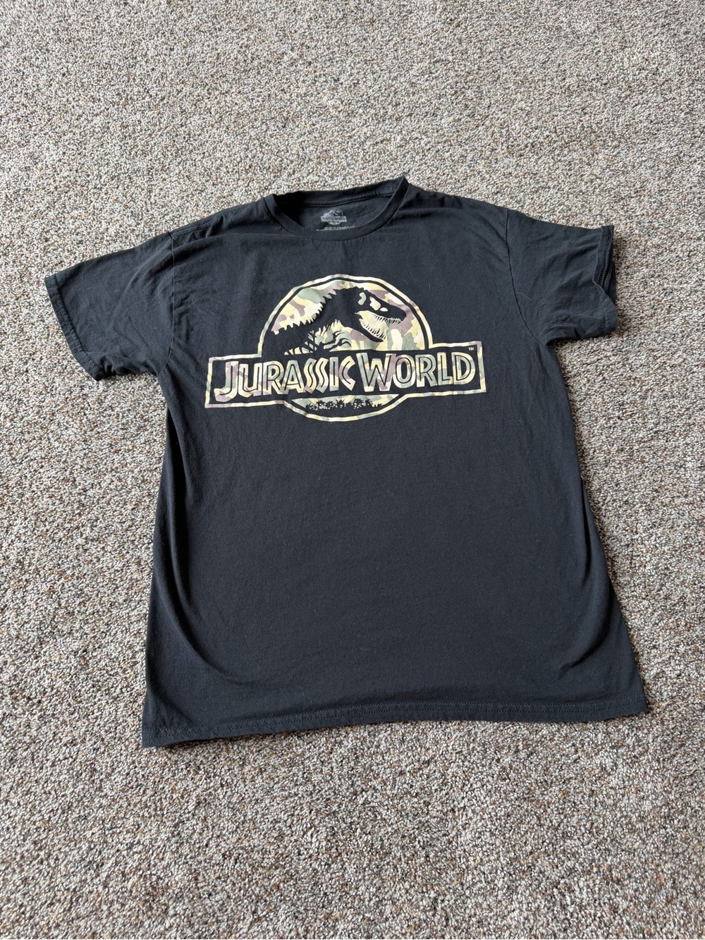 Jurassic World Camo Logo Graphic T Shirt Black Men's Medium